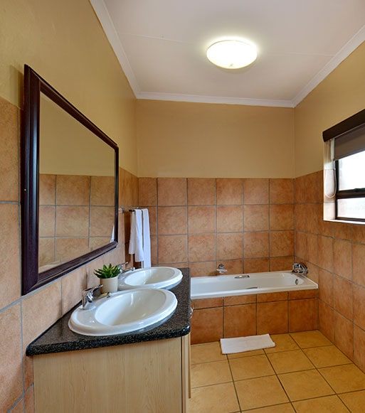 8-Sleeper-Image-9-min